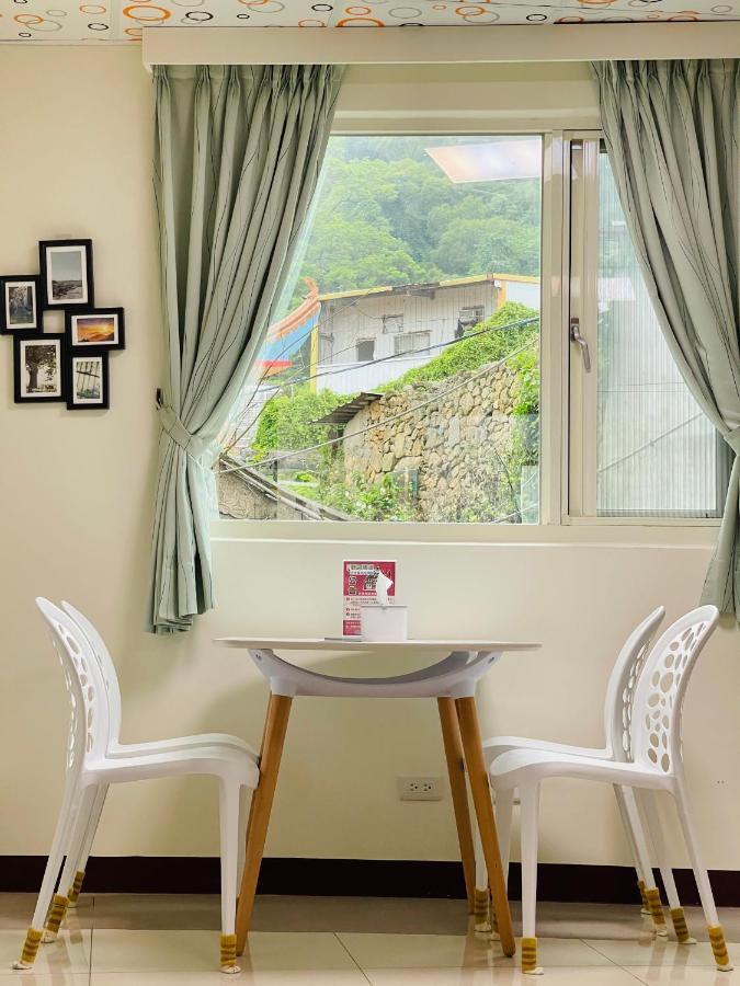 Zucuo Homestay Nangan Bagian luar foto