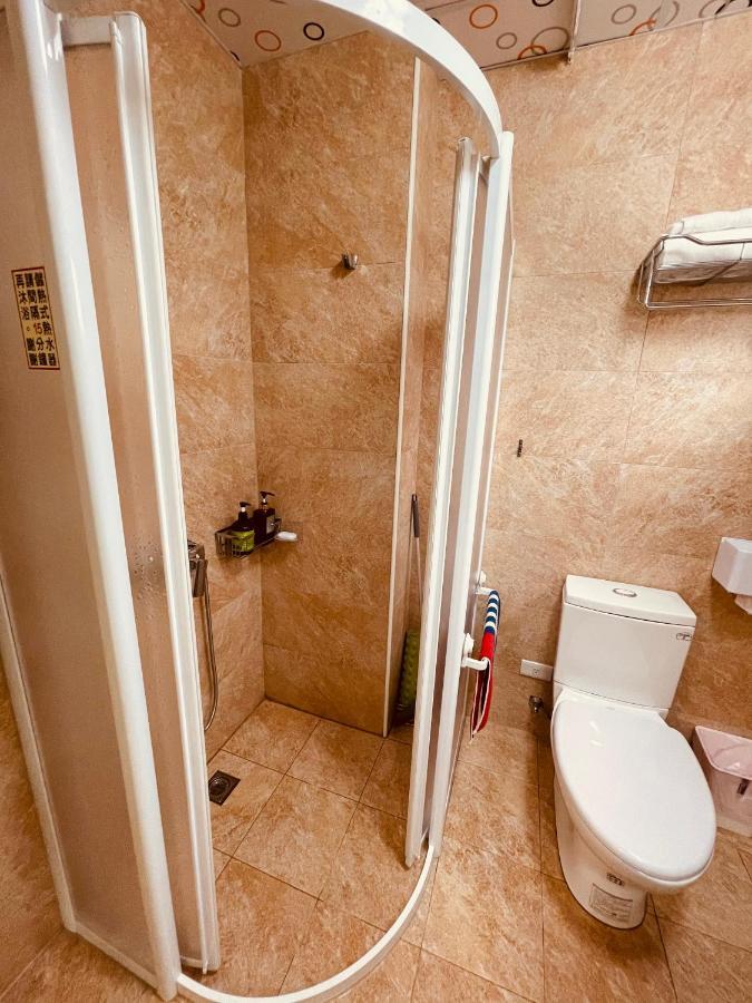 Zucuo Homestay Nangan Bagian luar foto