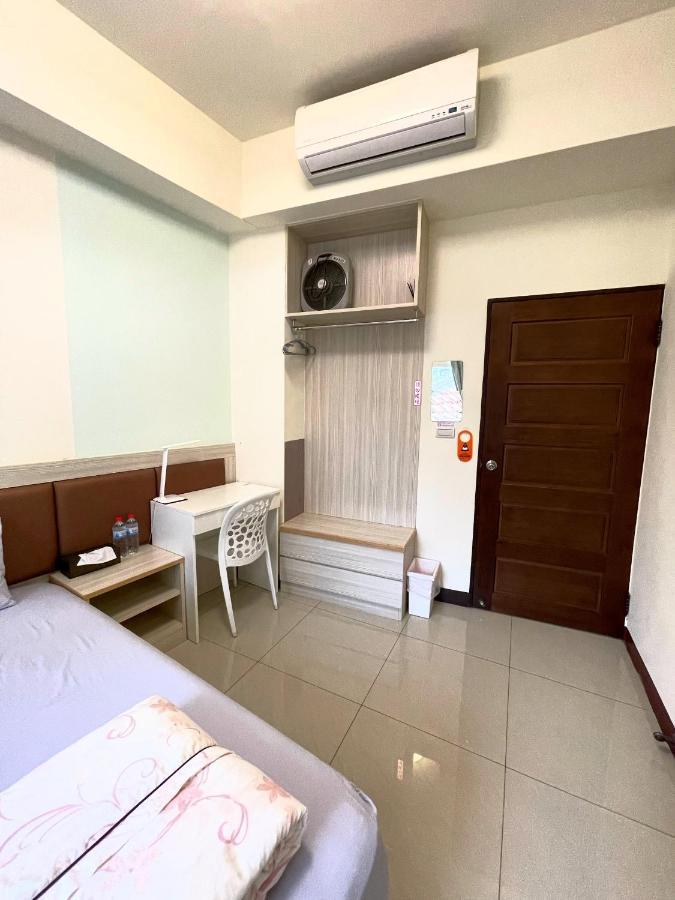 Zucuo Homestay Nangan Bagian luar foto